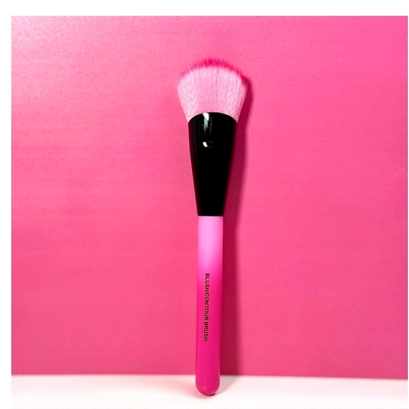 3/$30 Pretty in Pink Brush Set - Picture 3 of 7
